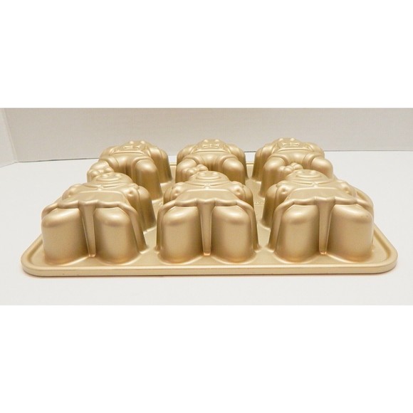 Nordic Ware Gingerbread Kids Cake Pan Bakeware Williams Sonoma - Picture 7 of 10